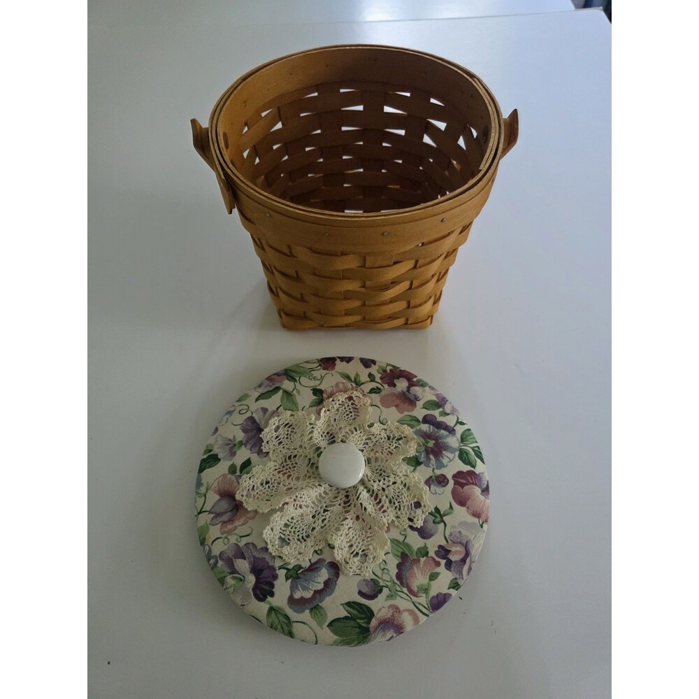 1995 Longaberger 7" Measuring Basket With Padded Lid